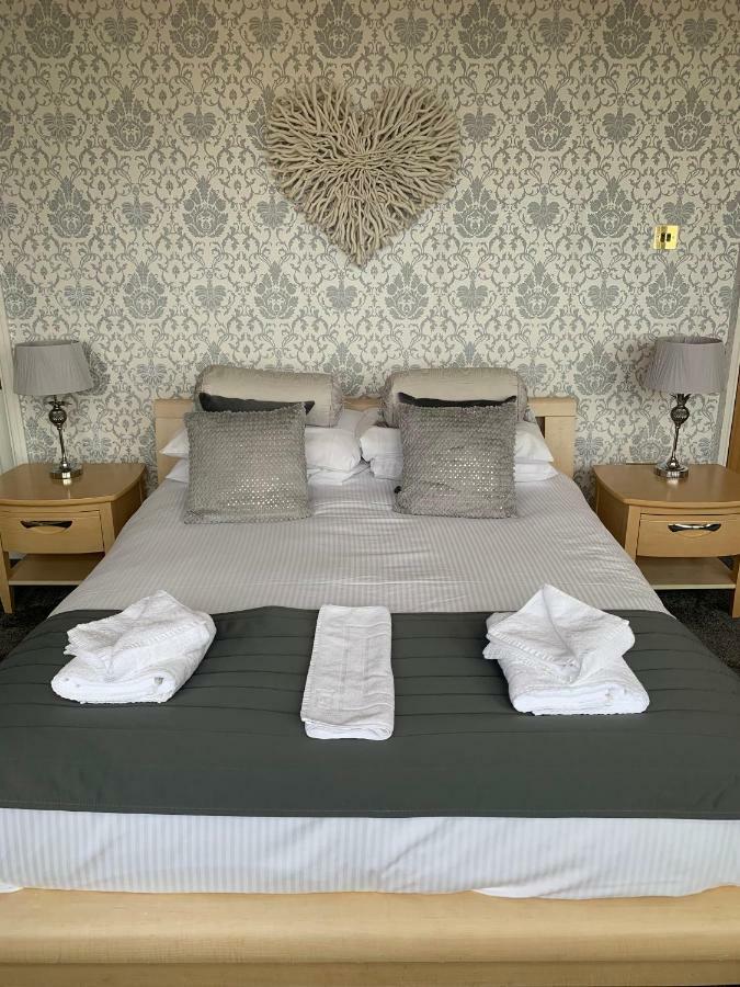 New Boston Guest Accommodation Fleetwood Exterior foto